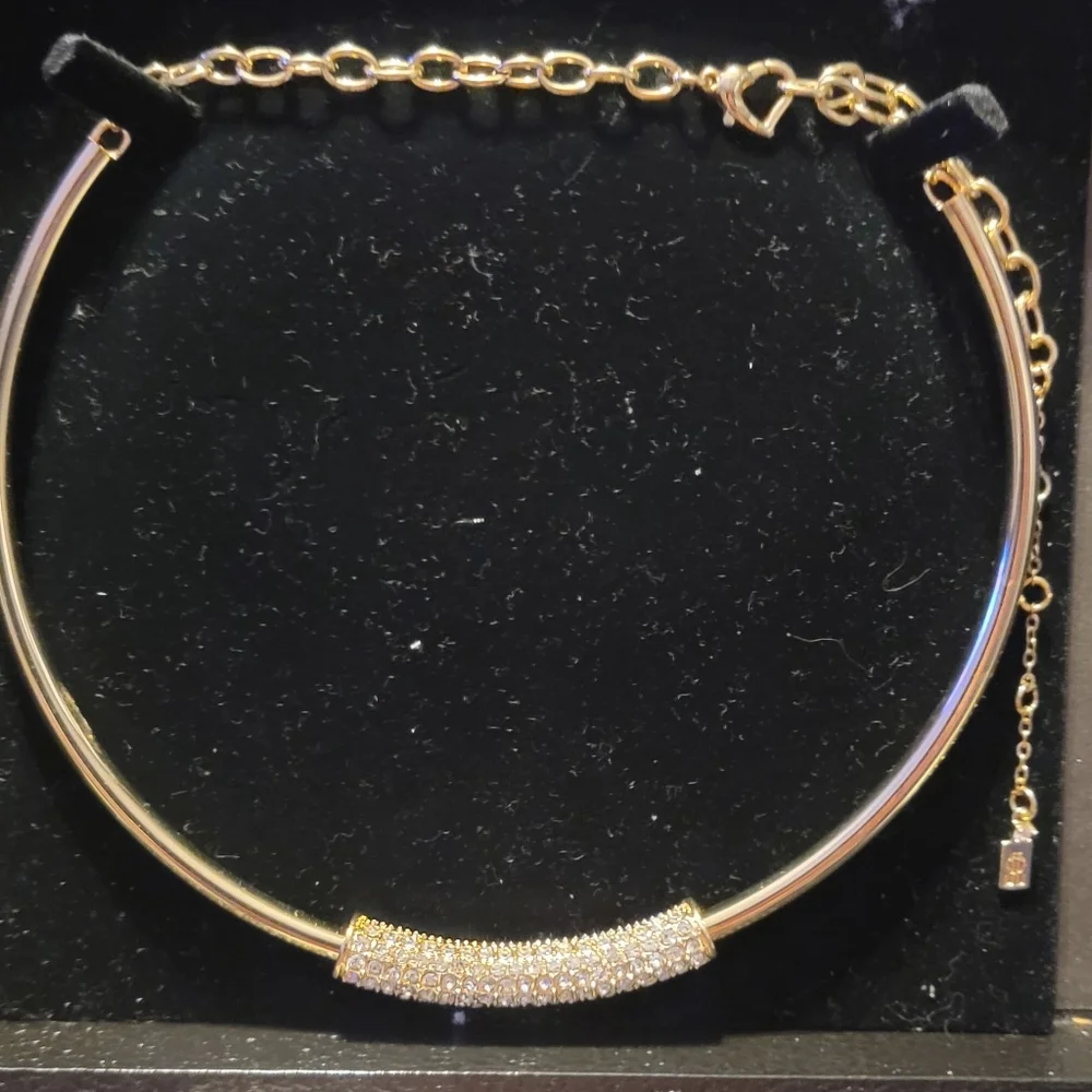 Vintage Designer SignedJ.J. Johanette Gold ToneCubic Zirconia ChokerNecklace - Picture 9 of 11